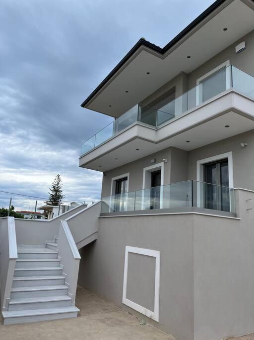Villa Maria Eirini Lechaio Exterior foto